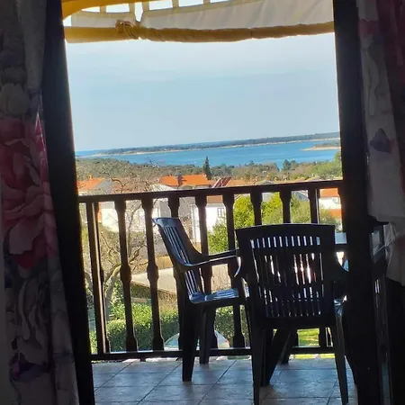 Seaview Andrea Apartment