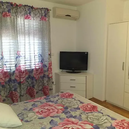Seaview Andrea Apartment